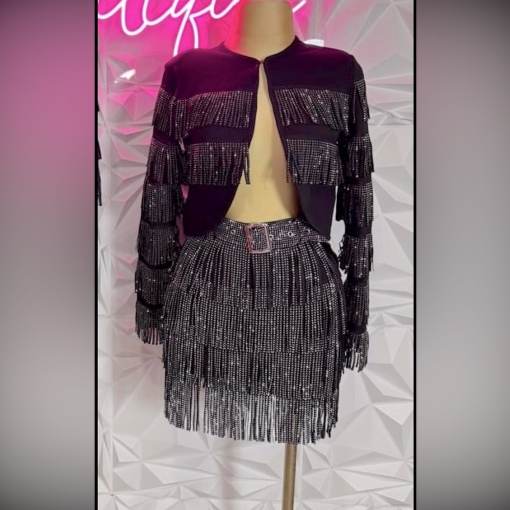 Gourgues black fringe set skirt with matching crop jacket w long sleeve diamond
